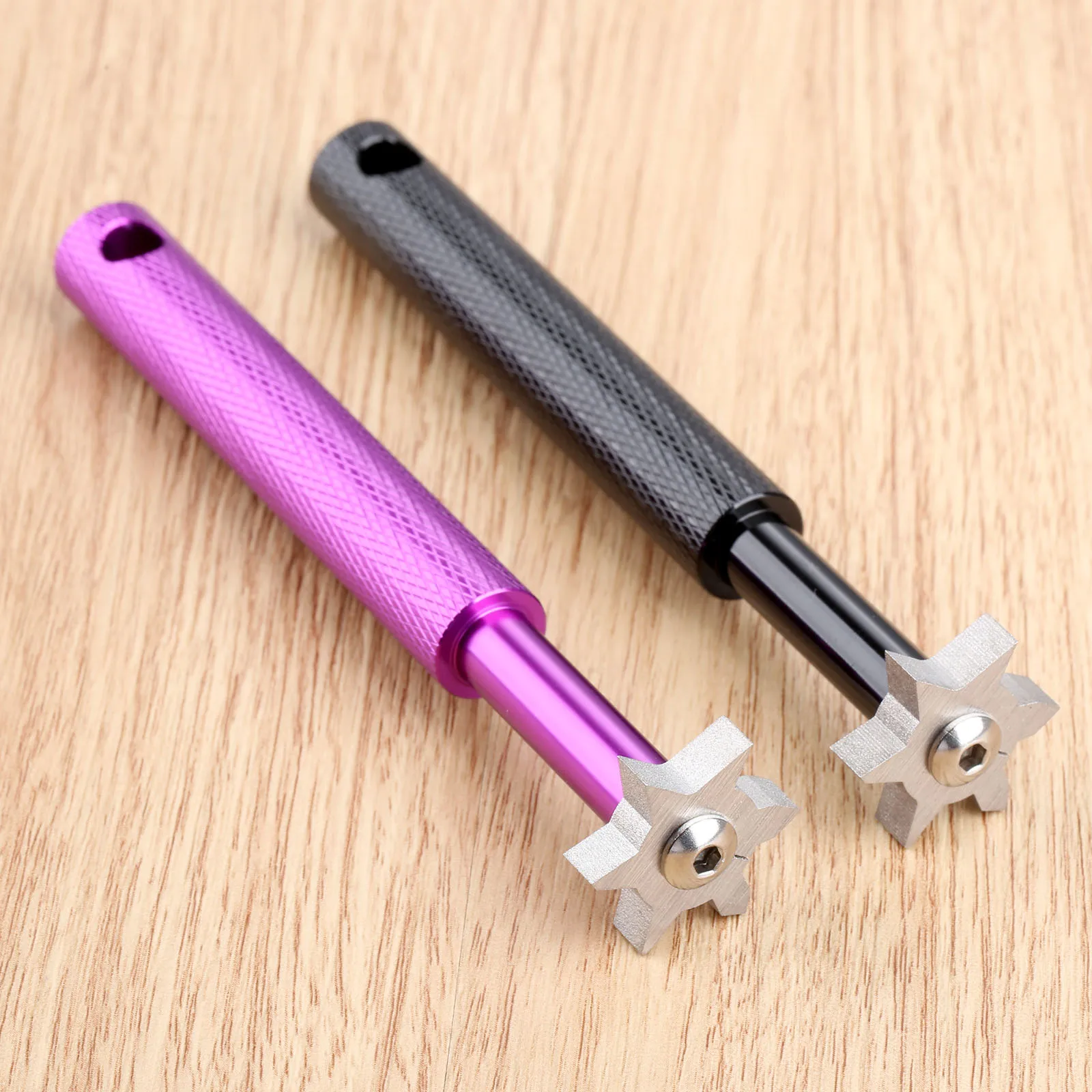 1Pc 6 Wedge Golf Club Grooving Sharpening Tool Golf Club Sharpener Head Cleaner Strong Wedge Alloy Wedge Golf Training Aids
1Pc 6 Wedge Golf Club Grooving Sharpening Tool Golf Club Sharpener Head Cleaner Strong Wedge Alloy Wedge Golf Training Aids