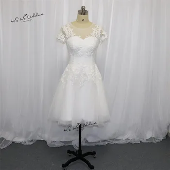 Vestido de Noiva Curto Cheap China Bride Dresses 2018 Short Wedding Dress Cap Sleeve Lace Wedding Gowns Knee Length Buttons
Vestido de Noiva Curto Cheap China Bride Dresses 2018 Short Wedding Dress Cap Sleeve Lace Wedding Gowns Knee Length Buttons