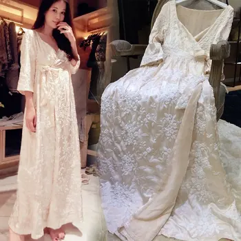 Silk Sleeping Robe Female Winter Warm Thicken Long Bathrobes Kimono Sweet Embroidery Woman Sleepwear White Pink Lmr04
Silk Sleeping Robe Female Winter Warm Thicken Long Bathrobes Kimono Sweet Embroidery Woman Sleepwear White Pink Lmr04