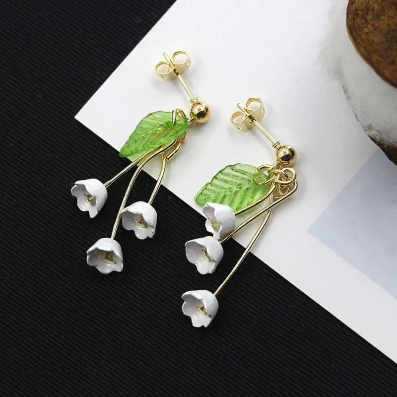 Orchid Floral Shape Simulated Pearl Long Dangle Earrings Wedding Bridal Party Luxury Vintage Leaf Earring Jewelry
Orchid Floral Shape Simulated Pearl Long Dangle Earrings Wedding Bridal Party Luxury Vintage Leaf Earring Jewelry