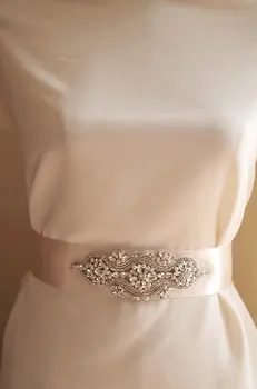 rhinestone and pearl bead applique, bridal sash applique with best quality, DIY applique
rhinestone and pearl bead applique, bridal sash applique with best quality, DIY applique