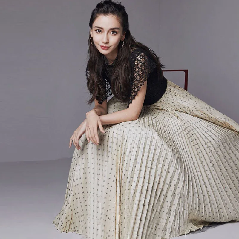 Spring and Summer 2019 Women's Collar Black Water Soluble Hollow Wave Point Pleated Black Dress Women Print
Spring and Summer 2019 Women's Collar Black Water Soluble Hollow Wave Point Pleated Black Dress Women Print