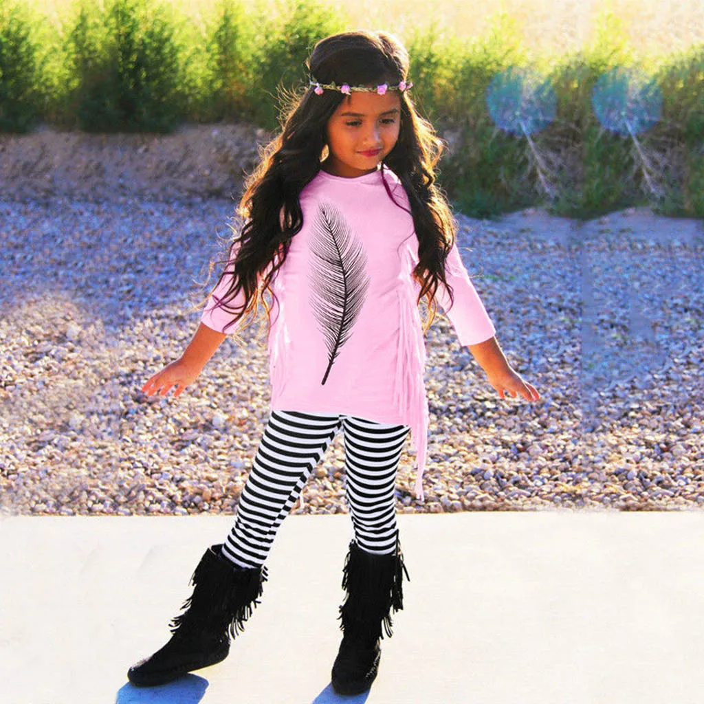 Фото Комплект одежды для маленьких девочек топ с длинными рукавами и принтом перьев