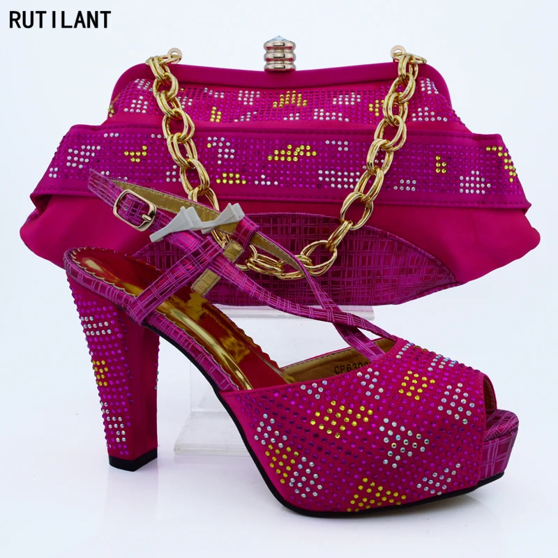 Fuchsia Color Italian Ladies Shoe and Bag Set Decorated with Rhinestone Nigerian Women Wedding Shoes and Bag Set Italy Shoes Bag
Fuchsia Color Italian Ladies Shoe and Bag Set Decorated with Rhinestone Nigerian Women Wedding Shoes and Bag Set Italy Shoes Bag