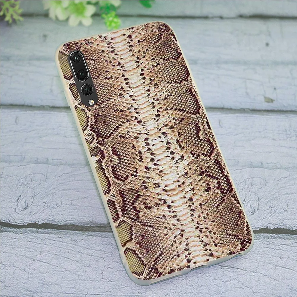 Soft TPU Snake skin Phone Case for Huawei Mate 20 Lite Cover 10 Pro P8 P20 P30 P10 P9 Mini P Smart Shell
Soft TPU Snake skin Phone Case for Huawei Mate 20 Lite Cover 10 Pro P8 P20 P30 P10 P9 Mini P Smart Shell