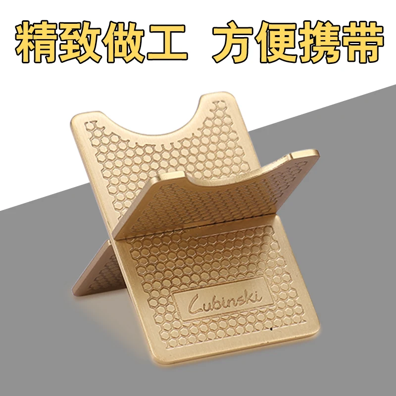 Lubinski Gadgets Golden/Carbon Fiber Mini Travelling Cigar Holder Astray W/ Leather Case Gift Box
Lubinski Gadgets Golden/Carbon Fiber Mini Travelling Cigar Holder Astray W/ Leather Case Gift Box