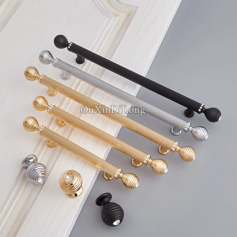 Elegant Luxury 2PCS European Inlaid Crystal Kitchen Door Handles Cupboard Wardrobe Drawer Wine Cabinet Pulls Handles and Knobs
Elegant Luxury 2PCS European Inlaid Crystal Kitchen Door Handles Cupboard Wardrobe Drawer Wine Cabinet Pulls Handles and Knobs