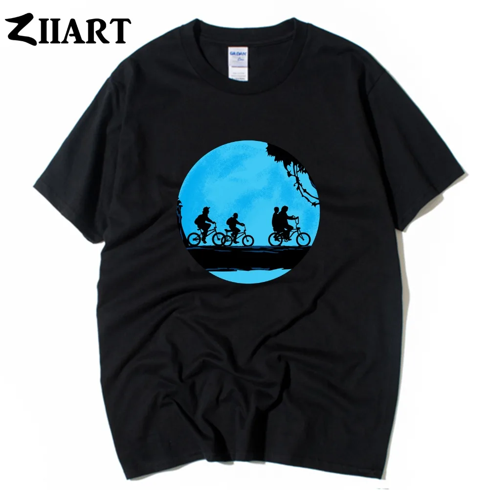 Stranger Things blue Moon night ride bikes trees Eleven Nancy Mike Wheeler Dustin man boys male o-neck short-sleeve T-shirt
Stranger Things blue Moon night ride bikes trees Eleven Nancy Mike Wheeler Dustin man boys male o-neck short-sleeve T-shirt