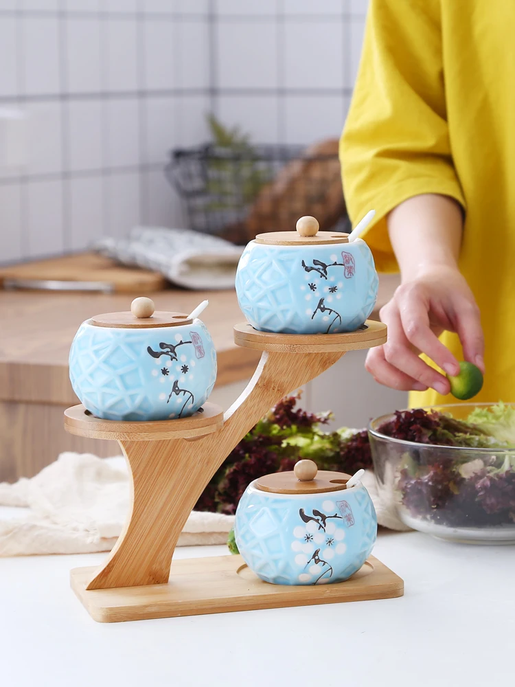 Creative simple ceramic seasoning pot household oil and salt pot seasoning box combination with frame spice holder organzamer
Creative simple ceramic seasoning pot household oil and salt pot seasoning box combination with frame spice holder organzamer