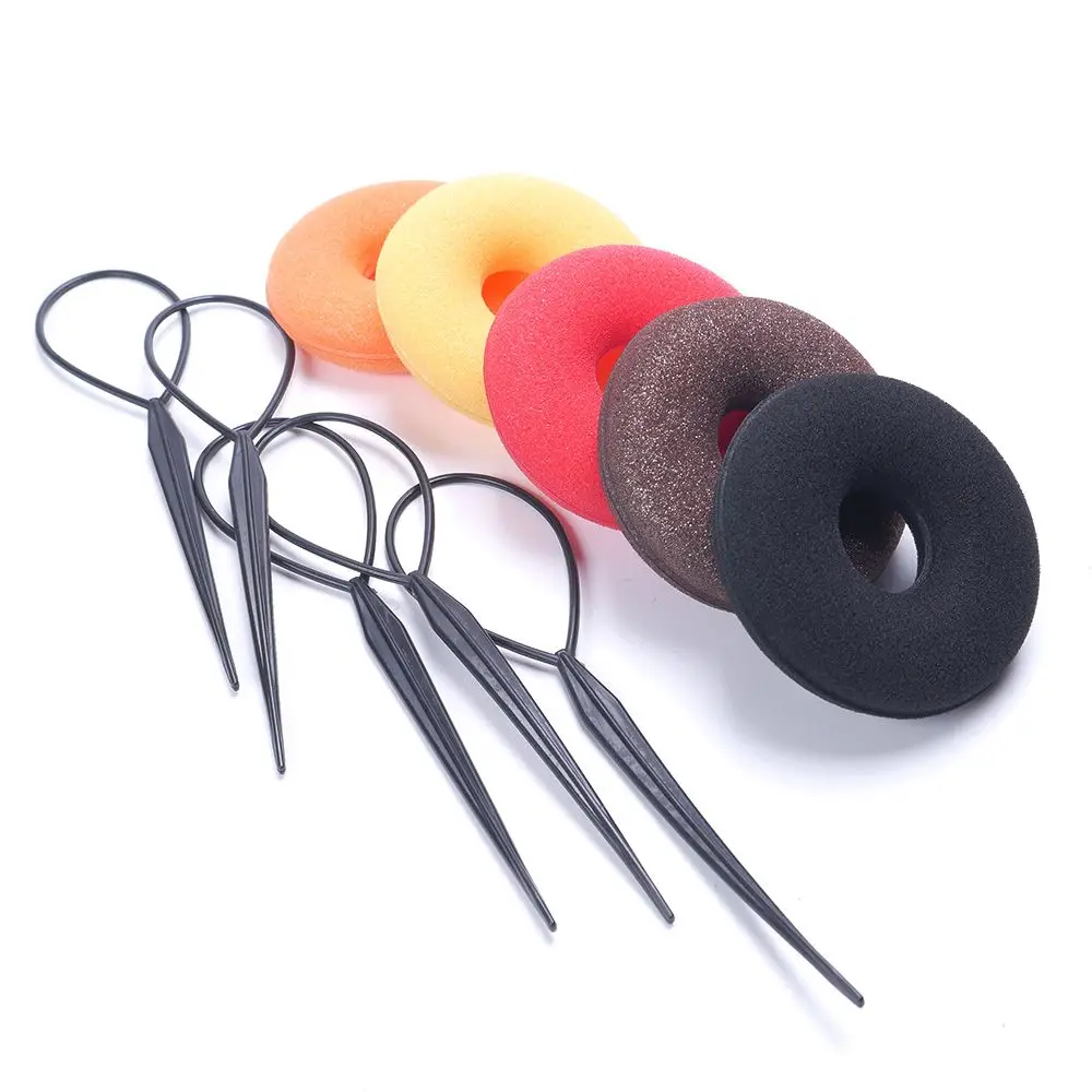 1pcs New Fashion Women Girls Magic Shaper Donut Hair Ring Bun Maker Fashion Christmas Party Accessories Styling Tool Hot
1pcs New Fashion Women Girls Magic Shaper Donut Hair Ring Bun Maker Fashion Christmas Party Accessories Styling Tool Hot
