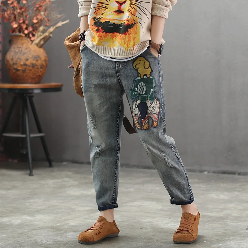 Spring Jeans Retro Elastic Waist Women Loose Denim Pants New Ladies pocket Pattern Casual Ripped Vintage Denim Trousers 2019
Spring Jeans Retro Elastic Waist Women Loose Denim Pants New Ladies pocket Pattern Casual Ripped Vintage Denim Trousers 2019