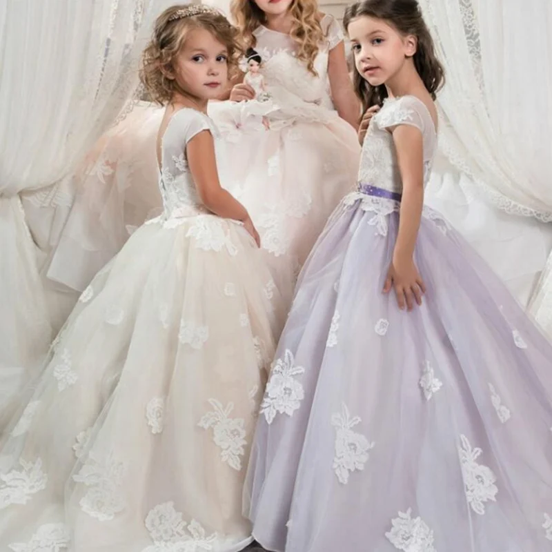 Elegant Flower Girls Dresses Sleeveless lace applique With Belt Floor Length Girls First Communion Princess Girl Pageant Dresses
Elegant Flower Girls Dresses Sleeveless lace applique With Belt Floor Length Girls First Communion Princess Girl Pageant Dresses