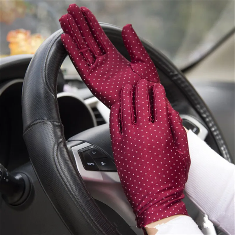 Fashion Ladies Dot Print Short Thin Spring Summer Gloves UV-Proof Outdoor Gloves Elegant Burgundy Purple Evening Party Gloves
Fashion Ladies Dot Print Short Thin Spring Summer Gloves UV-Proof Outdoor Gloves Elegant Burgundy Purple Evening Party Gloves