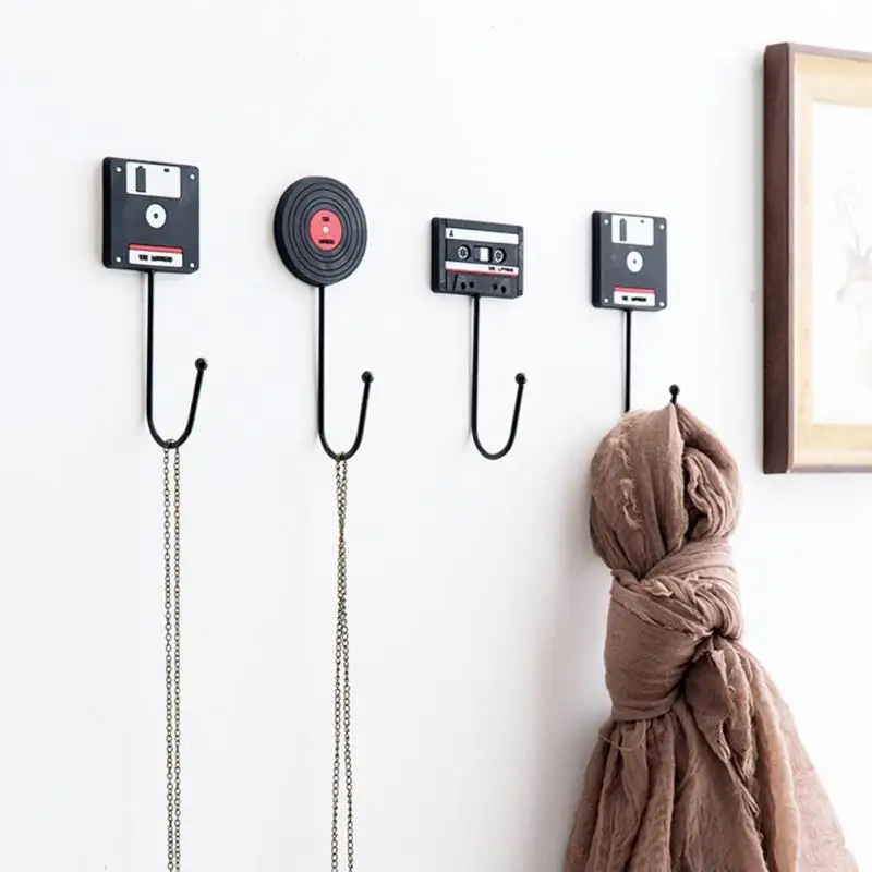 Minimalist Retro Record Disk Tape Hanger Home Decoration Accessories Decorative Key Coat Wall Hooks Holder Rack Housekeeper
Minimalist Retro Record Disk Tape Hanger Home Decoration Accessories Decorative Key Coat Wall Hooks Holder Rack Housekeeper