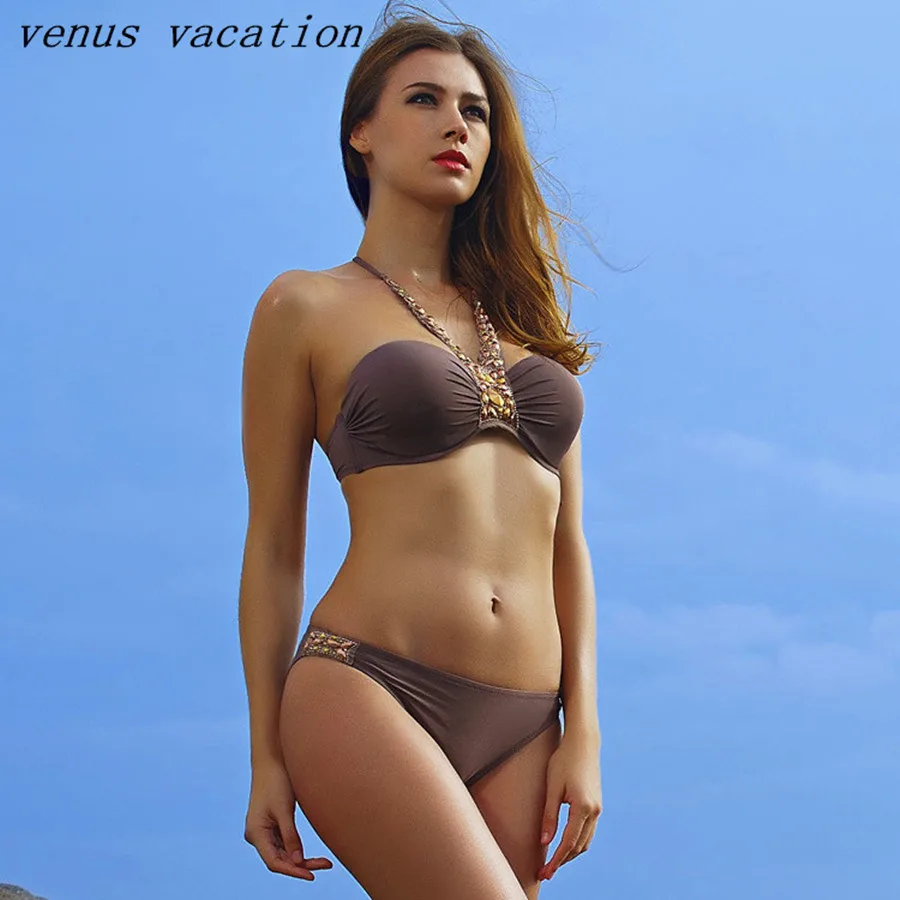 2017 Sexy Deep V Neck Bikini sets Crystal Bodysuit Women Swimwear Luxury Rhinestone Bikini Low waist Diamond Bather
2017 Sexy Deep V Neck Bikini sets Crystal Bodysuit Women Swimwear Luxury Rhinestone Bikini Low waist Diamond Bather