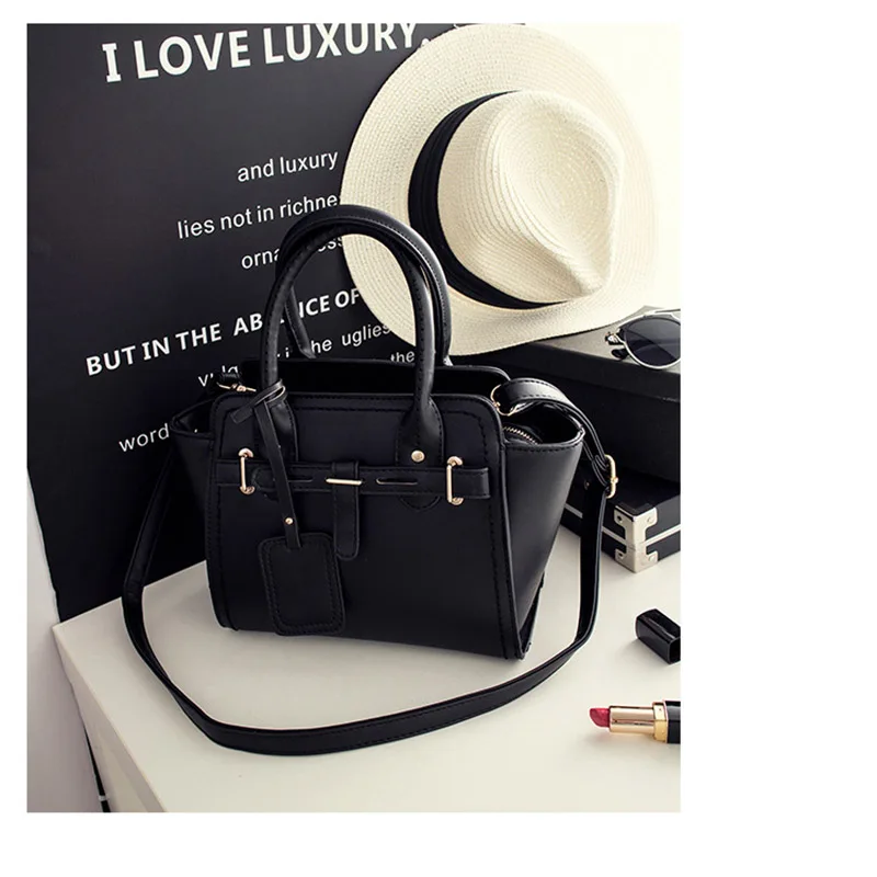 2019 spring new luxury ladies handbags Europe and the United States fashion shoulder bag retro platinum ladies Messenger bag
2019 spring new luxury ladies handbags Europe and the United States fashion shoulder bag retro platinum ladies Messenger bag