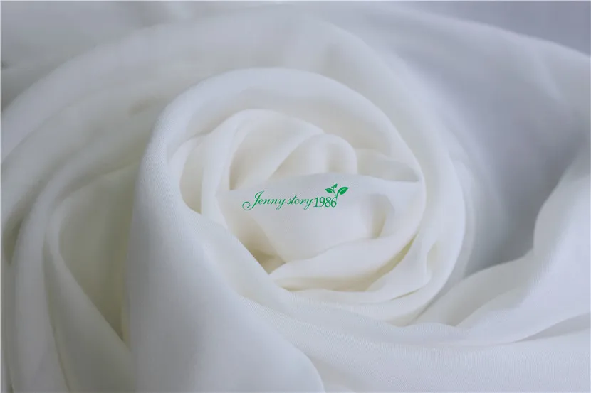 Limited edition silk, heavy weight, wide chiffon, pure white dress, 100% silk cloth, DIY scarf. 11.11
Limited edition silk, heavy weight, wide chiffon, pure white dress, 100% silk cloth, DIY scarf. 11.11