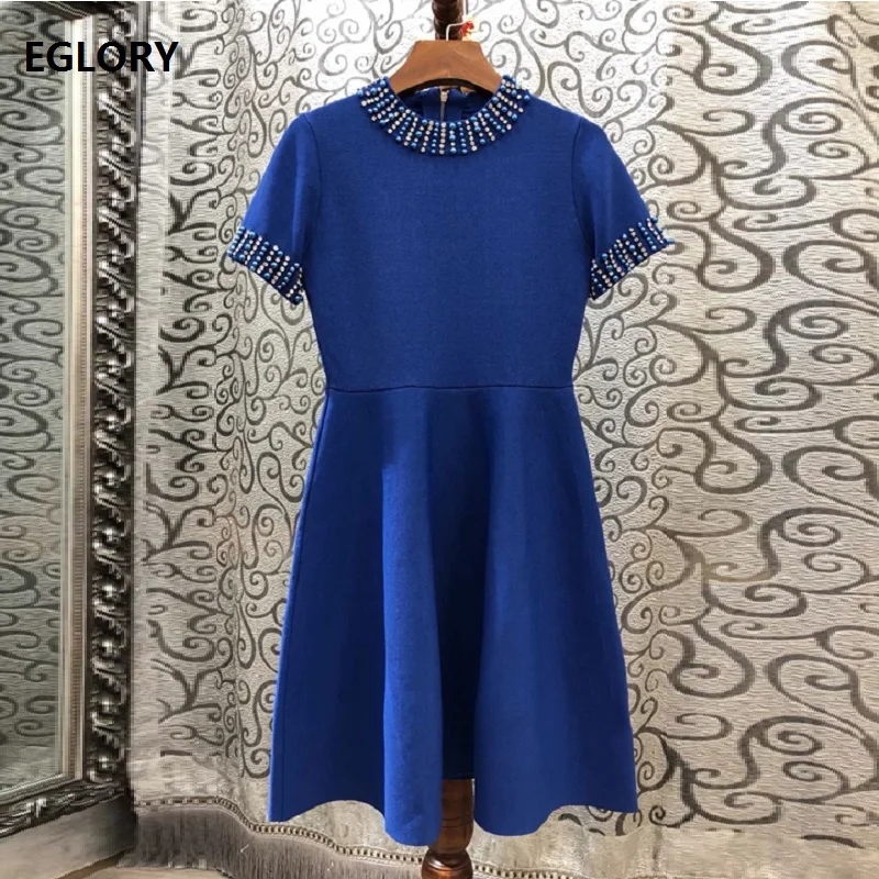 High Quality New 2019 Autumn Winter Knitted Dress Women Colorful Beading Short Sleeve Blue Black Green Casual Sweater Dress
High Quality New 2019 Autumn Winter Knitted Dress Women Colorful Beading Short Sleeve Blue Black Green Casual Sweater Dress