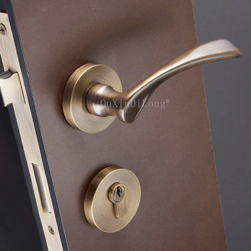 1Set Wooden Door Split Locks Imitation Gold Interior Door Handle Locks Bedroom Mute Locks For 35-50mm Doors JF1971
1Set Wooden Door Split Locks Imitation Gold Interior Door Handle Locks Bedroom Mute Locks For 35-50mm Doors JF1971