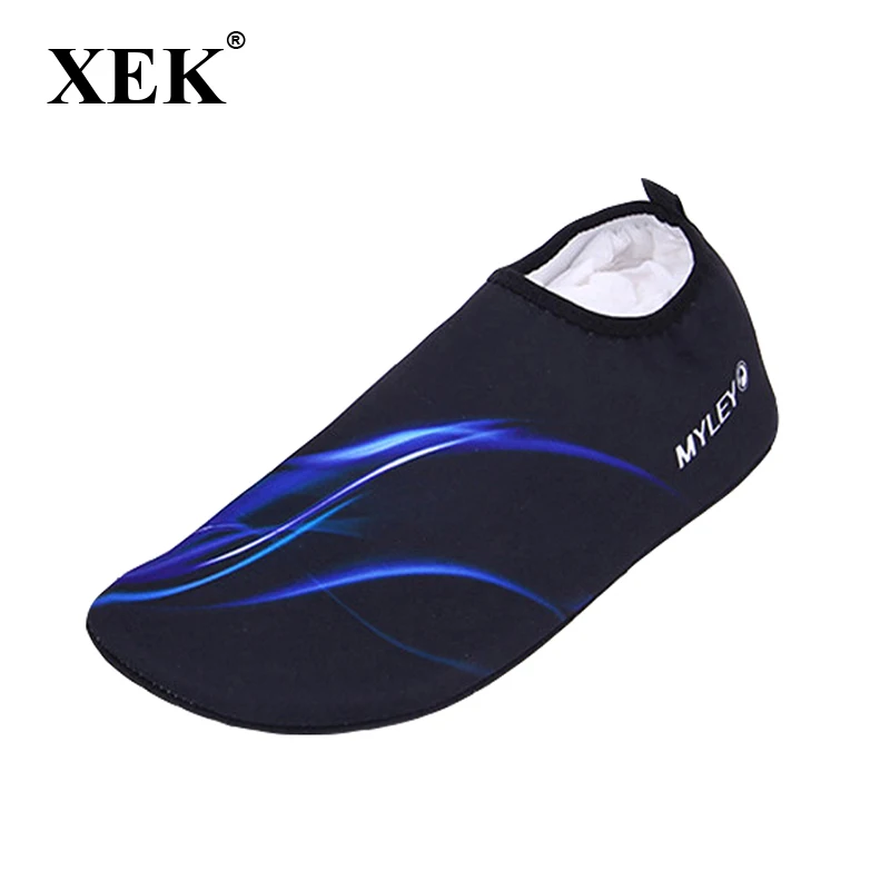 Summer Outdoor Swimming Water Shoes Men And Women Beach Shoes Adult Unisex Flat Soft Walking Lover yoga Shoes sneaker ST278
Summer Outdoor Swimming Water Shoes Men And Women Beach Shoes Adult Unisex Flat Soft Walking Lover yoga Shoes sneaker ST278