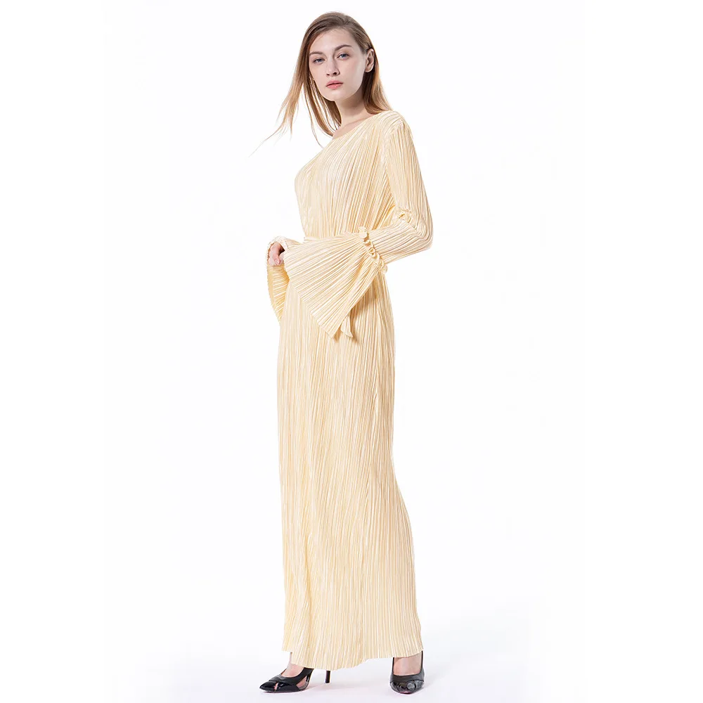 2018 Dubai Islamic Pleated Abaya Arab Garment Dress Turkey Full Length Muslim Women Dress Fashion Large Size 1622
2018 Dubai Islamic Pleated Abaya Arab Garment Dress Turkey Full Length Muslim Women Dress Fashion Large Size 1622