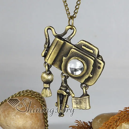 Camera copper antique style long chain pendants necklaces jewelry for men and women unisex 2013 cheap fahsion jewelry
Camera copper antique style long chain pendants necklaces jewelry for men and women unisex 2013 cheap fahsion jewelry