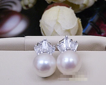 9-10MM genuine natural freshwater pearl earrings round the top of the crown without too much time
9-10MM genuine natural freshwater pearl earrings round the top of the crown without too much time