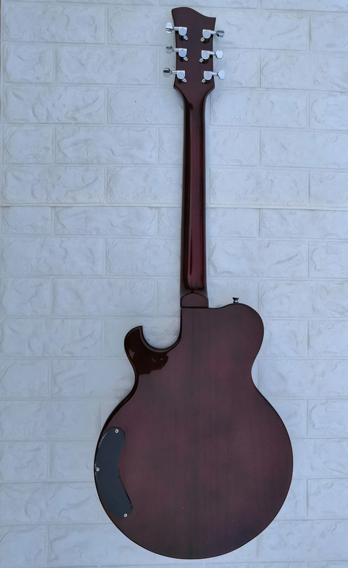 Electric Guitar with Red Body,Metallic Cover on Body,Rosewood Fretboard,Chrome Hardware.customized,Paypal available!Y-13
Electric Guitar with Red Body,Metallic Cover on Body,Rosewood Fretboard,Chrome Hardware.customized,Paypal available!Y-13