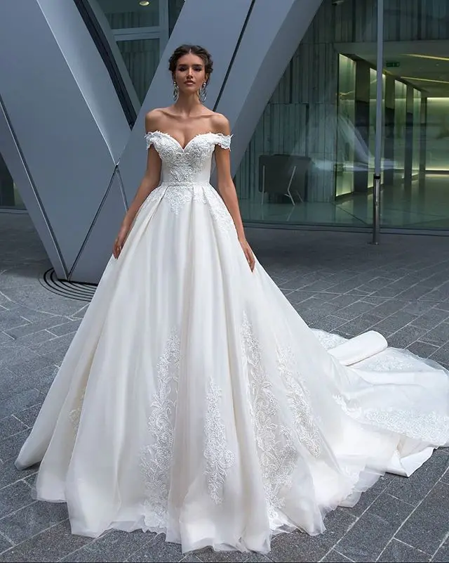Off the Shoulder A Line Wedding Dress 2019 Vestido de noiva Lace Applique Short Sleeves Bridal Gowns Robe de mariage
Off the Shoulder A Line Wedding Dress 2019 Vestido de noiva Lace Applique Short Sleeves Bridal Gowns Robe de mariage