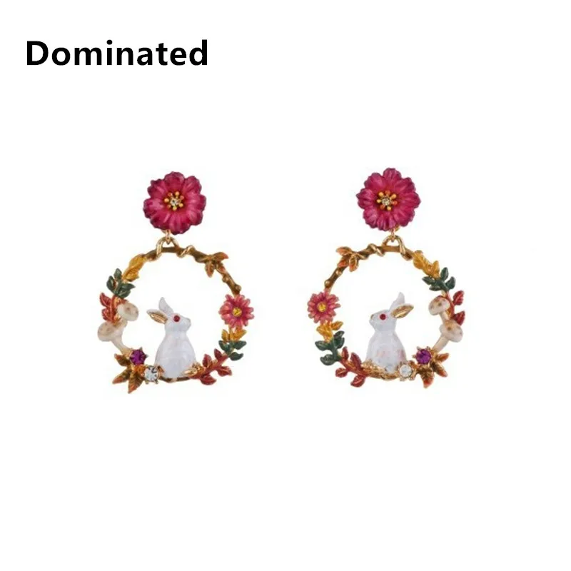 Dominated Women Sweet Fashion Rabbit Resin Simple Earrings
Dominated Women Sweet Fashion Rabbit Resin Simple Earrings