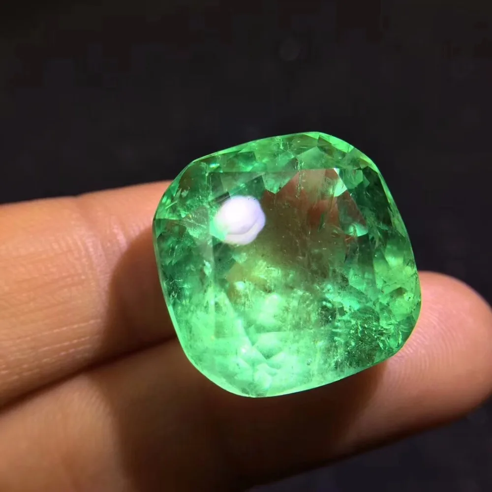 GIL Certificated 34.13ct Faceted Vivid Green Natural Emerald Gemstones Loose Gemstones Loose Stone Gems
GIL Certificated 34.13ct Faceted Vivid Green Natural Emerald Gemstones Loose Gemstones Loose Stone Gems