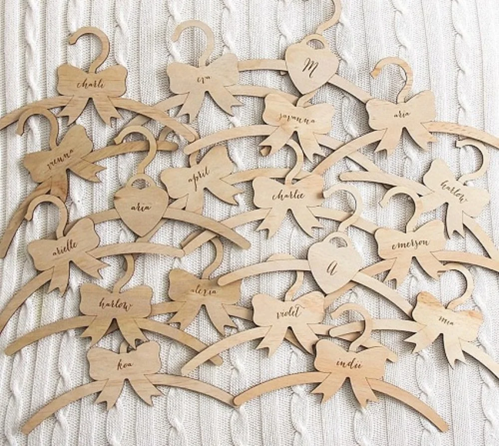 5pcs set children's rooms decorated with heart-shaped clothes hangers, rich hangers for room decoration.
5pcs set children's rooms decorated with heart-shaped clothes hangers, rich hangers for room decoration.
