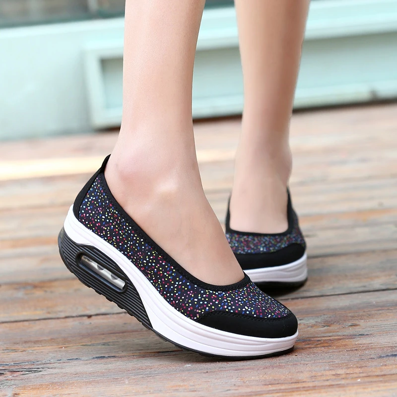 Women Sneakers 2018 New Summer Breathable Platform Slip on Casual Vulcanize Shoes Ladies Soft Flat Comfort Walking Shoes
Women Sneakers 2018 New Summer Breathable Platform Slip on Casual Vulcanize Shoes Ladies Soft Flat Comfort Walking Shoes