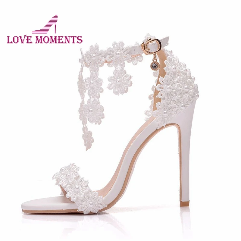 Handmade White Lace Flower Wedding Shoes Open Toe Ankle Straps Summer Sandals Thin Heel White Color 4 Inches Bridesmaid Shoes
Handmade White Lace Flower Wedding Shoes Open Toe Ankle Straps Summer Sandals Thin Heel White Color 4 Inches Bridesmaid Shoes