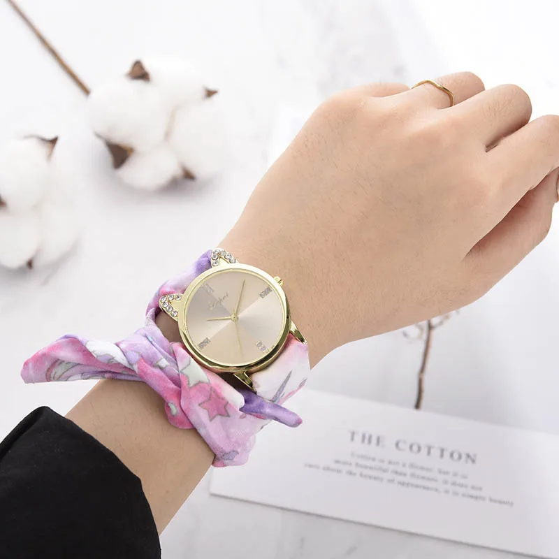 Women Lady Girl Wrist Quartz Watch Cat Ear Round Fashion Durable Birthday Holiday Gift TT@88
Women Lady Girl Wrist Quartz Watch Cat Ear Round Fashion Durable Birthday Holiday Gift TT@88