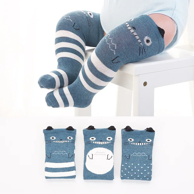 Children's stock Autumn and winter stripe cards through the knee baby socks Children's combed cotton Christmas stocks
Children's stock Autumn and winter stripe cards through the knee baby socks Children's combed cotton Christmas stocks