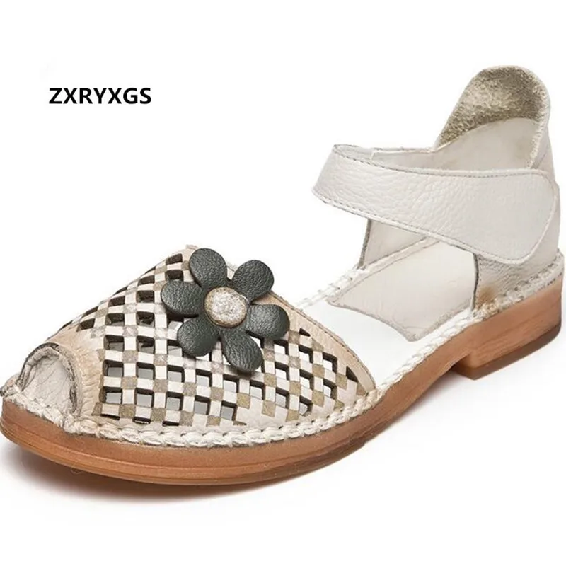 2019 Summer Retro Flower Hollow Cowhide Summer Leather Sandals Women Fashion Sandals Comfortable Soft Handmade Mother Shoes New
2019 Summer Retro Flower Hollow Cowhide Summer Leather Sandals Women Fashion Sandals Comfortable Soft Handmade Mother Shoes New