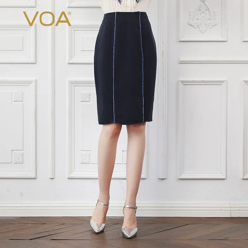 Женская шелковая юбка-карандаш VOA офисная темно-синего цвета на осень со средней