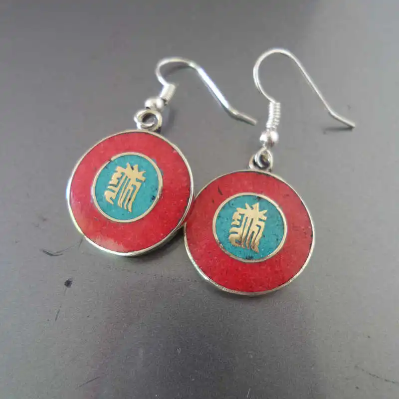 E123 Tibetan OM Mantras Amulet Earrigs Nepal Hand Vintage Lovely Round Earring Multi Colors
E123 Tibetan OM Mantras Amulet Earrigs Nepal Hand Vintage Lovely Round Earring Multi Colors