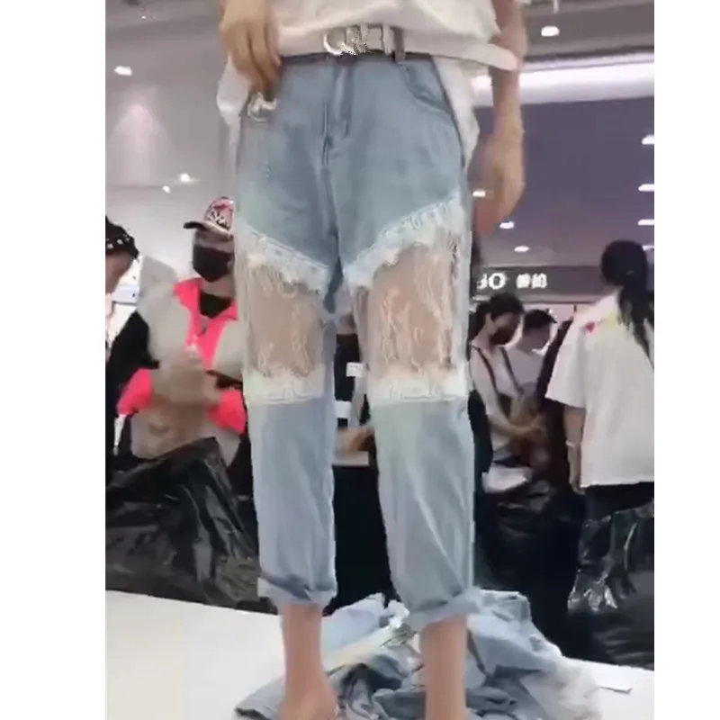 Casual Straight Trousers for Women 2019 New Spring Summer Patchwork Hollow Out Lace Denim Pants Light Blue Loose Students Jeans
Casual Straight Trousers for Women 2019 New Spring Summer Patchwork Hollow Out Lace Denim Pants Light Blue Loose Students Jeans
