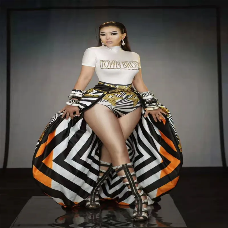 Y56 Singer stage dance wears tutu dress disco women party costumes rhinestone bodysuit sexy Onesies elastic Tights outfits club
Y56 Singer stage dance wears tutu dress disco women party costumes rhinestone bodysuit sexy Onesies elastic Tights outfits club