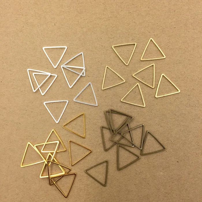 Sale 100Pcs 15MM 17MM 20MM 24MM 29MM Metal Brass Geometric Triangle Connector Charms 3 Colors DIY Jewelry Findings Components
Sale 100Pcs 15MM 17MM 20MM 24MM 29MM Metal Brass Geometric Triangle Connector Charms 3 Colors DIY Jewelry Findings Components