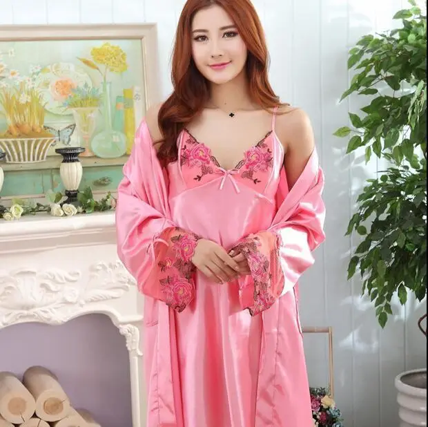 2015 New Arrival Fashion Sexy Women Nightgown,Hot Sale For ladies for summer,autumn Pajamas Sleepwears freeshipping
2015 New Arrival Fashion Sexy Women Nightgown,Hot Sale For ladies for summer,autumn Pajamas Sleepwears freeshipping