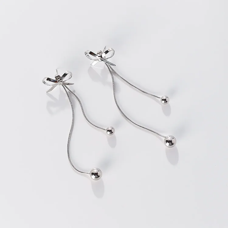 2017 Korean Temperament Bow Long Earrings For Women Alloy Small Round Ball Pendientes Mujer Moda Metal Chain Taseel Earrings
2017 Korean Temperament Bow Long Earrings For Women Alloy Small Round Ball Pendientes Mujer Moda Metal Chain Taseel Earrings