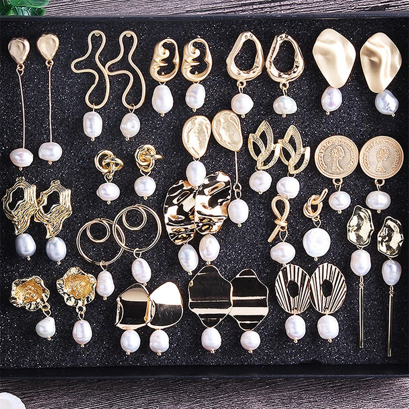 Sale Lrregular Geometric women Earrings beads Pearl Metal Pendant Tassel Dangle female earrings Statement Wedding
Sale Lrregular Geometric women Earrings beads Pearl Metal Pendant Tassel Dangle female earrings Statement Wedding