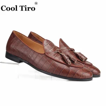 Cool Tiro Brown Crocodile Loafers Tassels Men Slippers Moccasins Man Flats Casual Shoes Handmade Men's Dress Shoes Wedding Party
Cool Tiro Brown Crocodile Loafers Tassels Men Slippers Moccasins Man Flats Casual Shoes Handmade Men's Dress Shoes Wedding Party