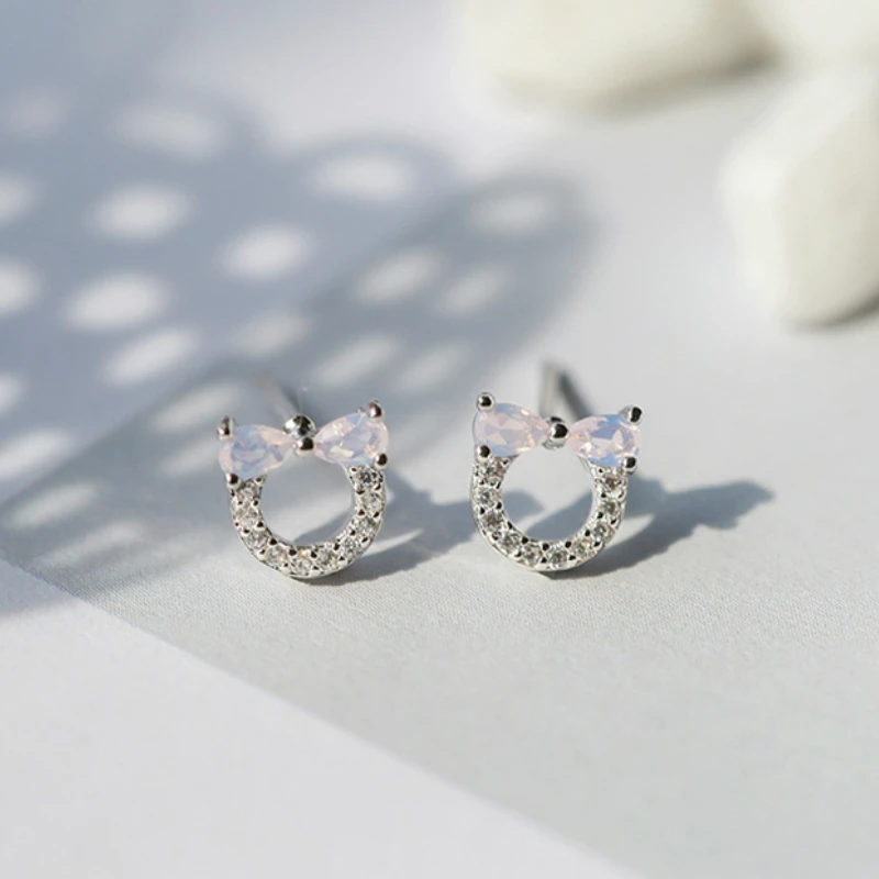 New Fashion Silver Zircon Butterfly Bow Knot Stud Earrings 925 Hollow Circular Full Zircon Earrings Women Ear Jewelry
New Fashion Silver Zircon Butterfly Bow Knot Stud Earrings 925 Hollow Circular Full Zircon Earrings Women Ear Jewelry