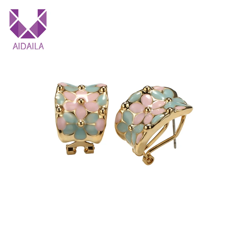 AIDAILA Women Stud Earrings for Ladies with Resin Flower Floral Young Girl Friend light fresh Gift Fashion Jewelry
AIDAILA Women Stud Earrings for Ladies with Resin Flower Floral Young Girl Friend light fresh Gift Fashion Jewelry