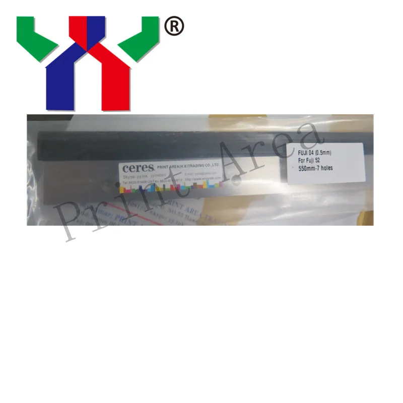Printing wash up blade Fuji Shinohara 52 550*42*0.5mm 7holes import rubber+steel 3pcs/pack
Printing wash up blade Fuji Shinohara 52 550*42*0.5mm 7holes import rubber+steel 3pcs/pack