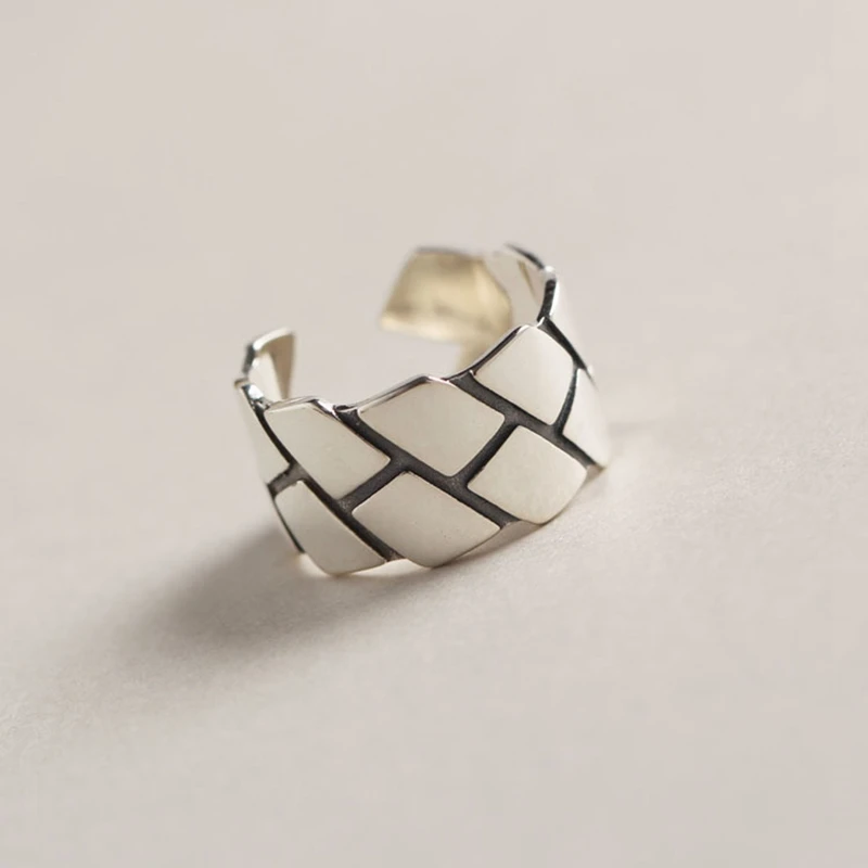 LouLeur 925 sterling silver Geometric pattern rings silver vintage elegant chic open rings for women 925 fine jewelry for charm
LouLeur 925 sterling silver Geometric pattern rings silver vintage elegant chic open rings for women 925 fine jewelry for charm